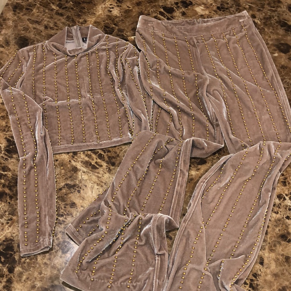 Beautiful velvet matching top and bottom